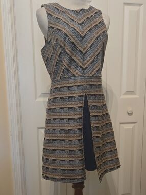 NWT Esley Sleeveless Navy and Tan Chevron Vintage Dress Sz M